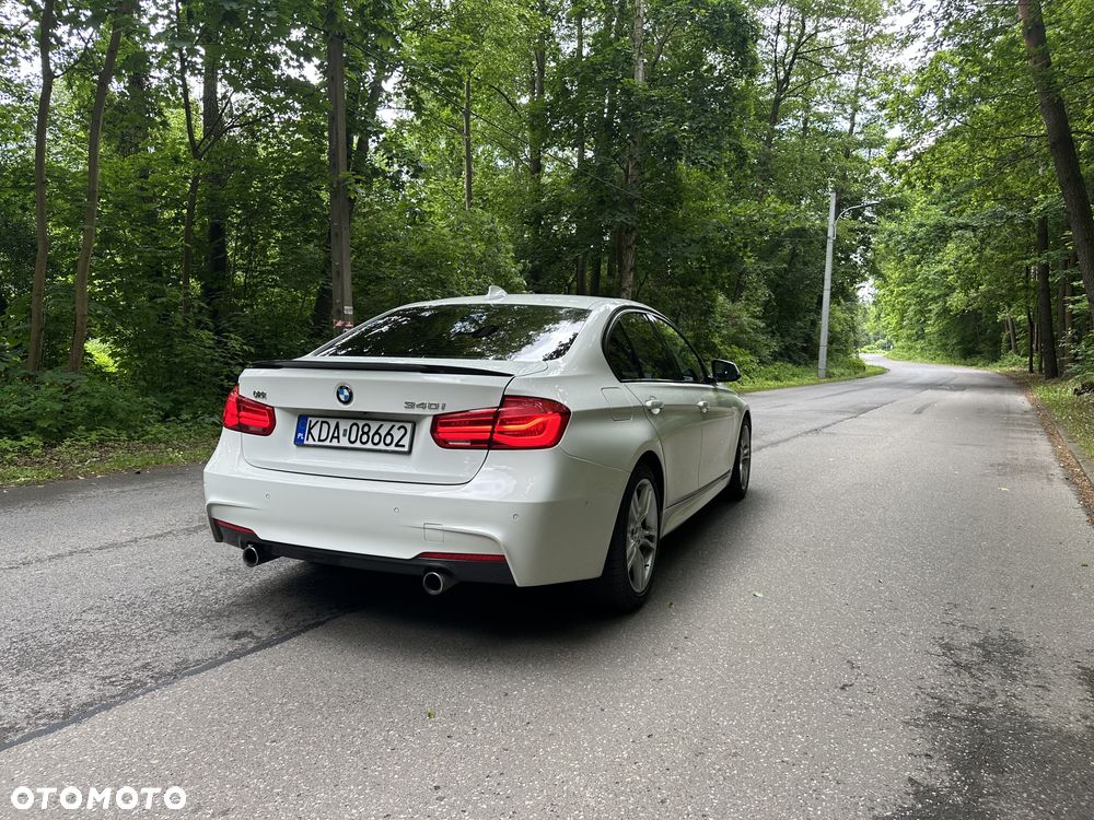 BMW Seria 3 340i M Sport Shadow - 12