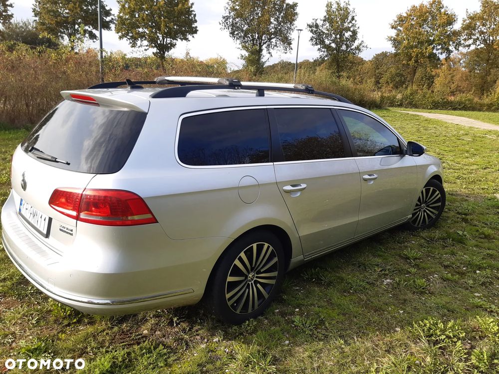 Volkswagen Passat 2.0 TDI Highline R-Style - 5