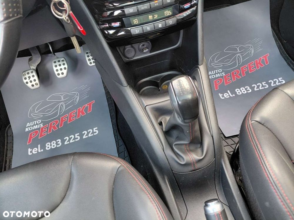 Peugeot 208 - 21