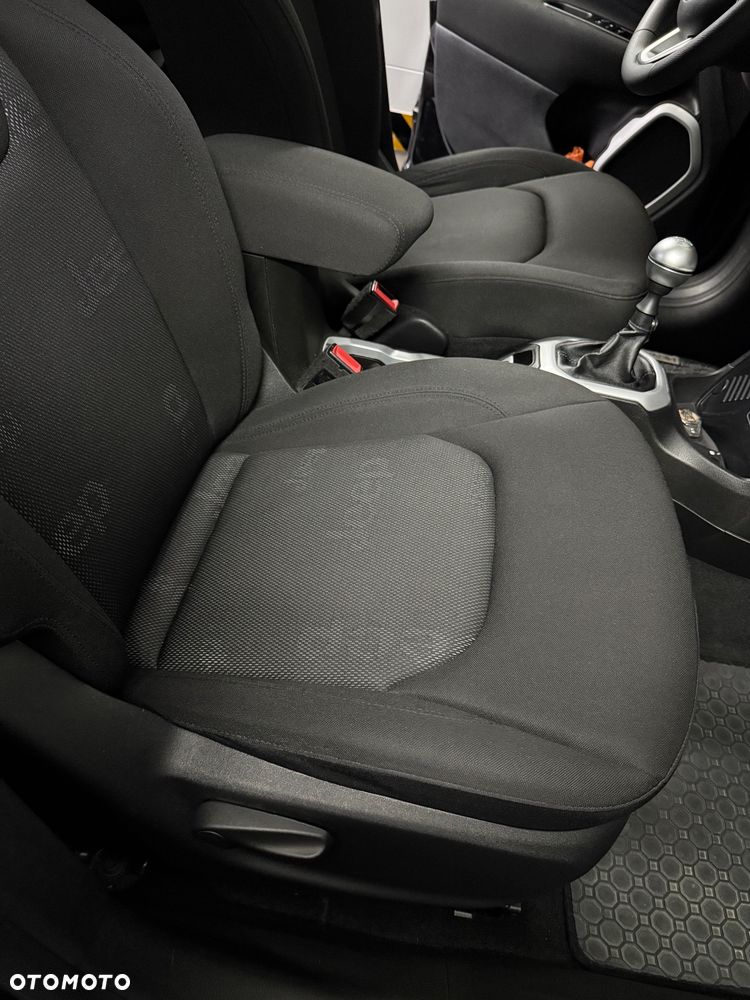 Jeep Renegade 1.6 E-TorQ Sport FWD - 20