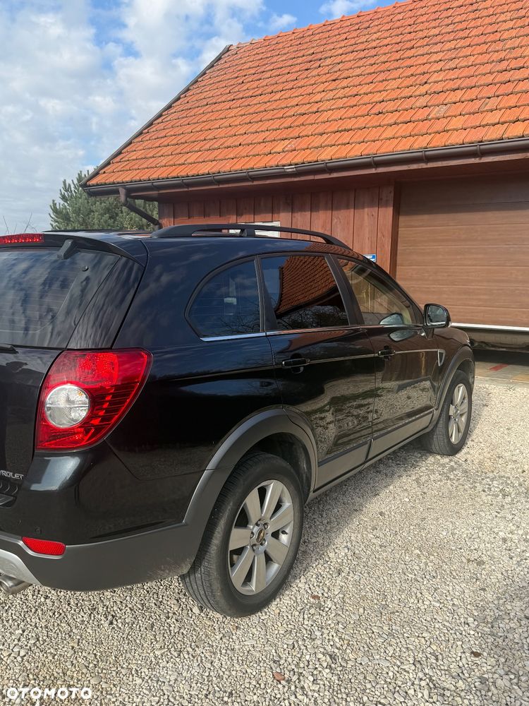 Chevrolet Captiva 2.0 4WD 7 Sitzer Automatik LT Exclusive - 4