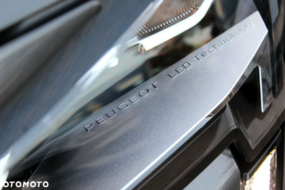 Peugeot 5008 1.5 BlueHDi Allure Pack S&S EAT8 - 36