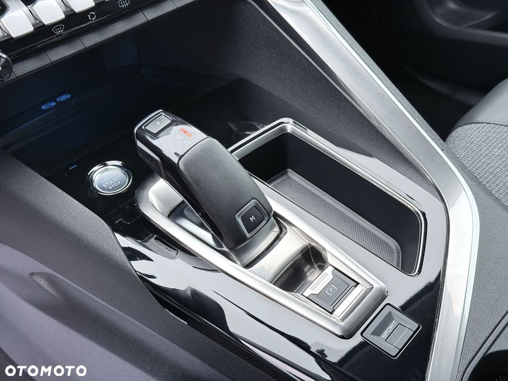 Peugeot 5008 BlueHDi 130 EAT8 GT - 22