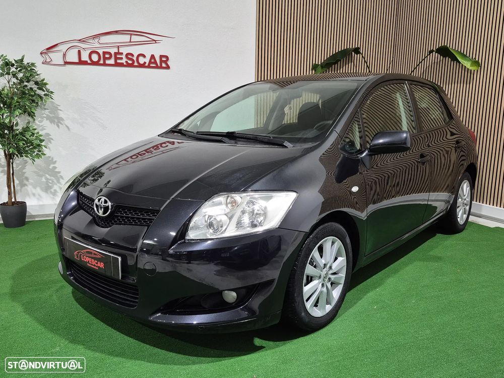 Toyota Auris 1.4 D-4D MMT Sol - 1