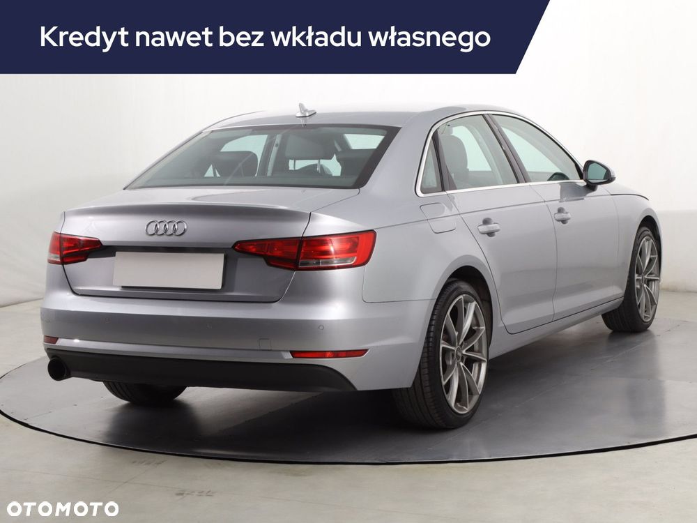 Audi A4 Limousine - 7