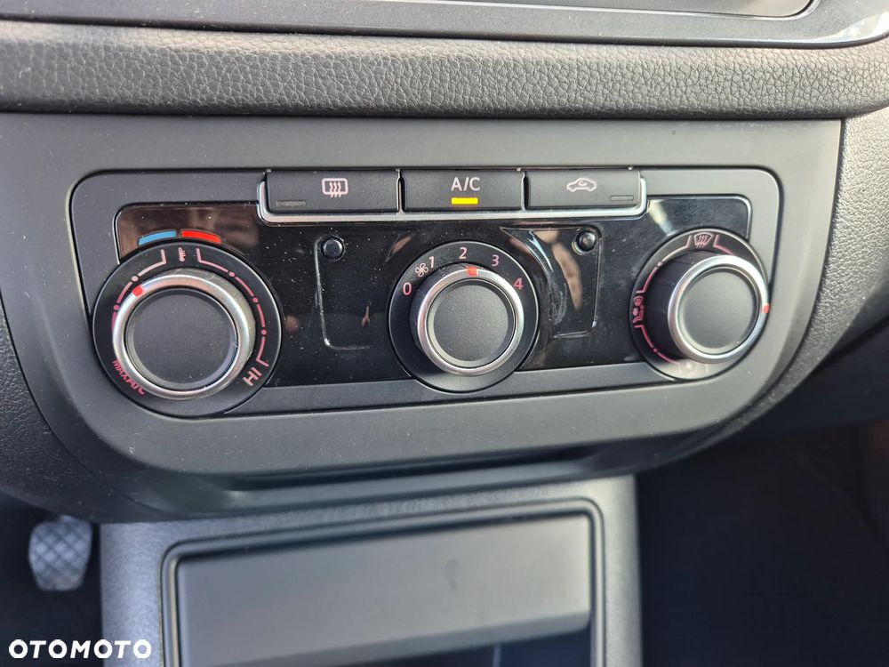 Volkswagen Tiguan 2.0 TDI BlueMot Trend&Fun - 35