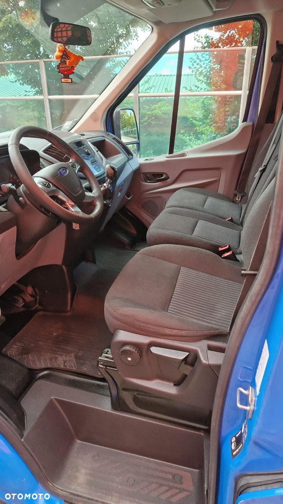 Ford TRANSIT BRYGADOWKA DOKA  stan bdb KLIMA 7 osobowy  nie wymaga wkładu - 10