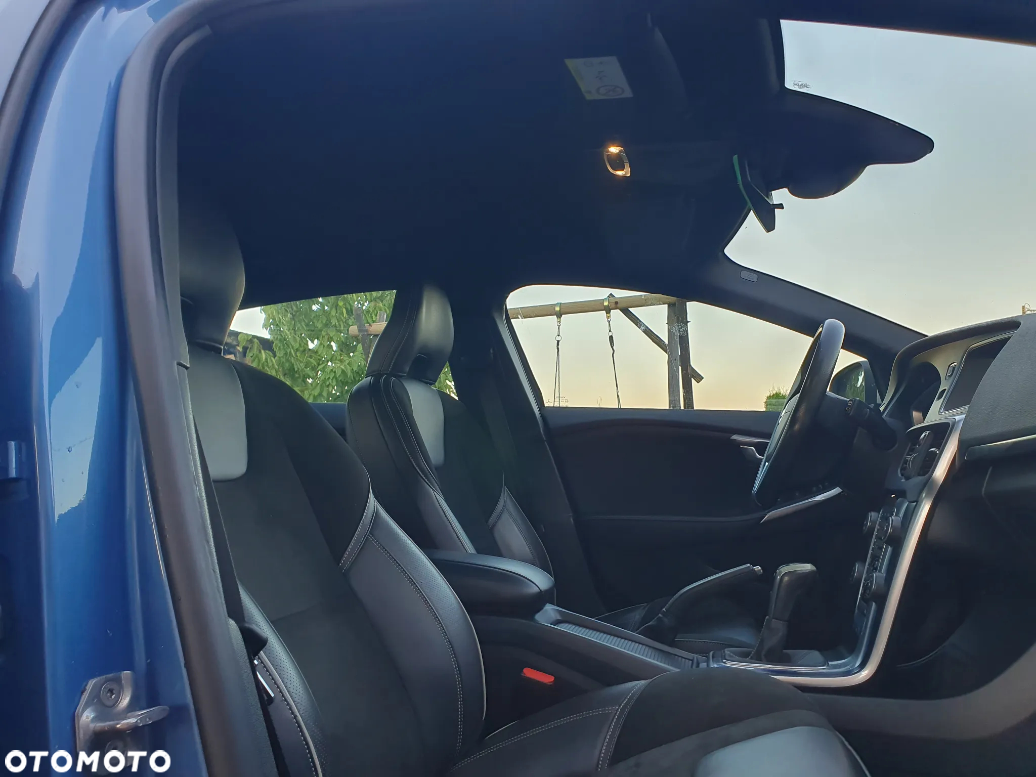 Volvo V40 D2 Drive-E R-Design Kinetic - 5