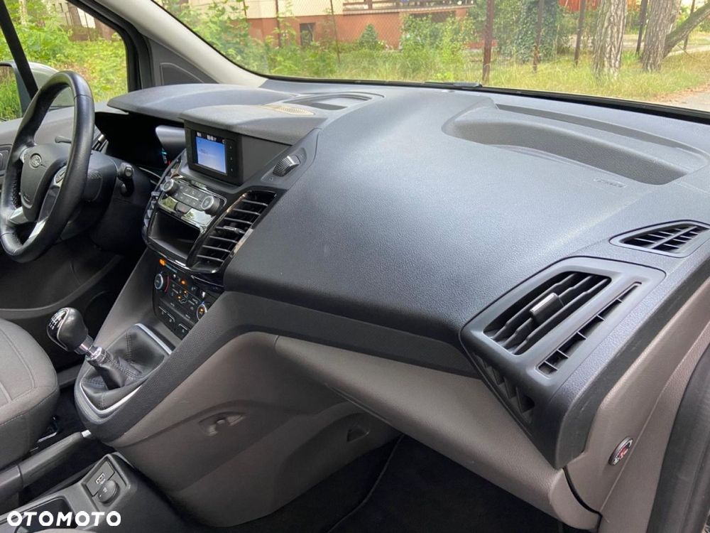 Ford Tourneo Connect - 36