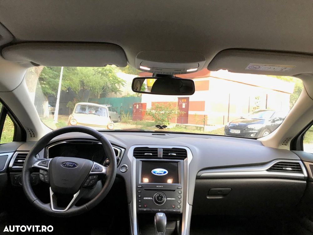 Ford Mondeo 2.0 TDCi Powershift Titanium - 10