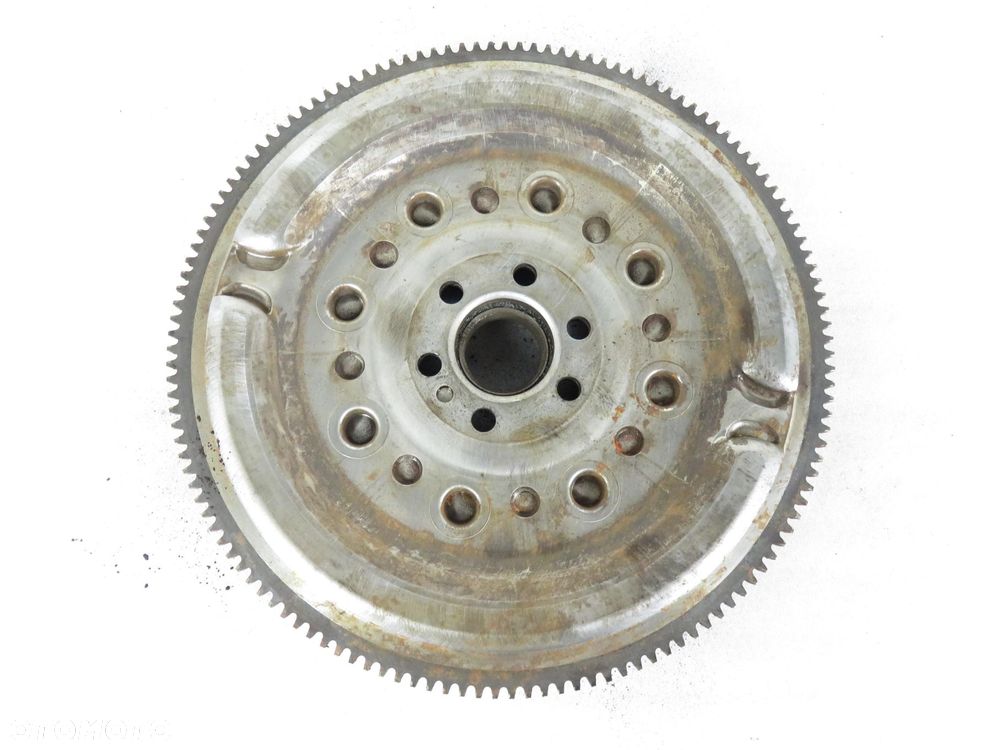 KOŁO DWUMASOWE AUDI A4 B6 2.0 ALT 004997 - 2