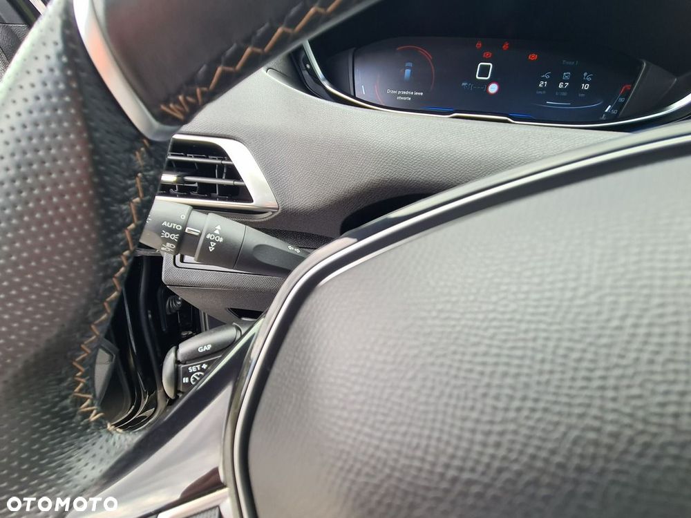 Peugeot 5008 1.5 BlueHDi GT S&S - 26