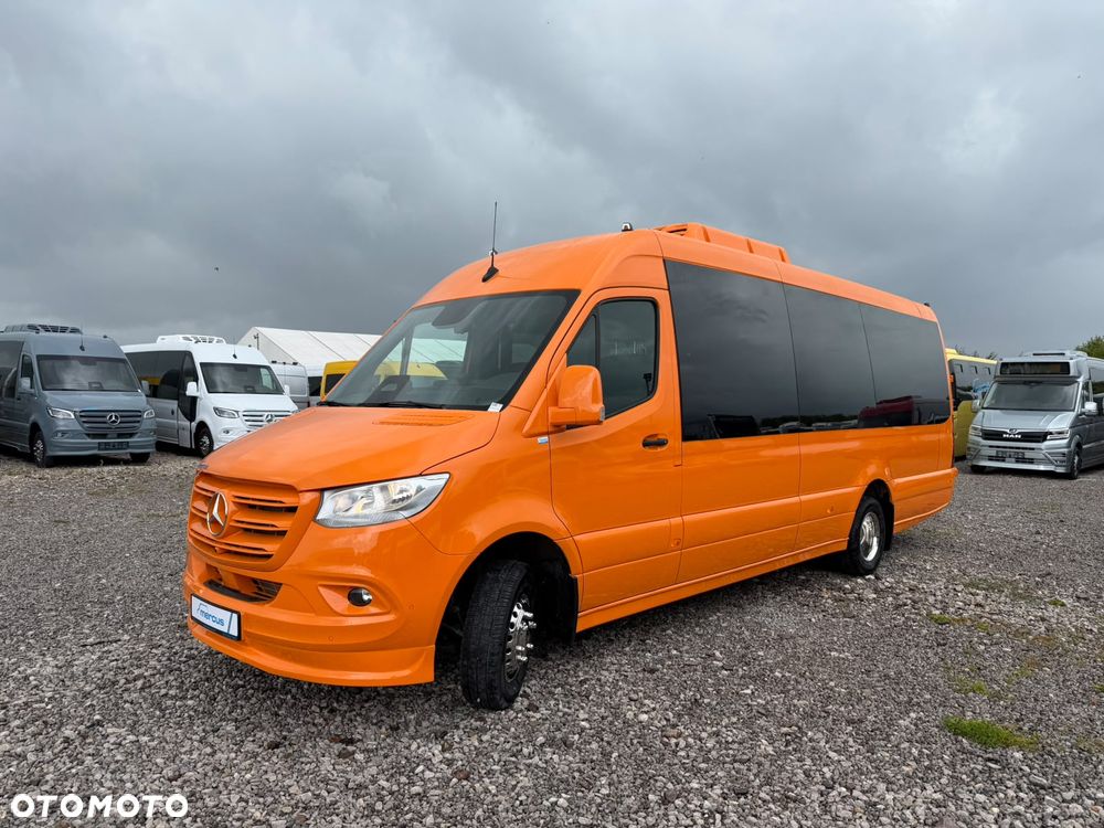 Mercedes-Benz Sprinter 517 - 11