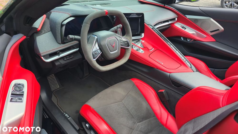 Chevrolet Corvette - 30
