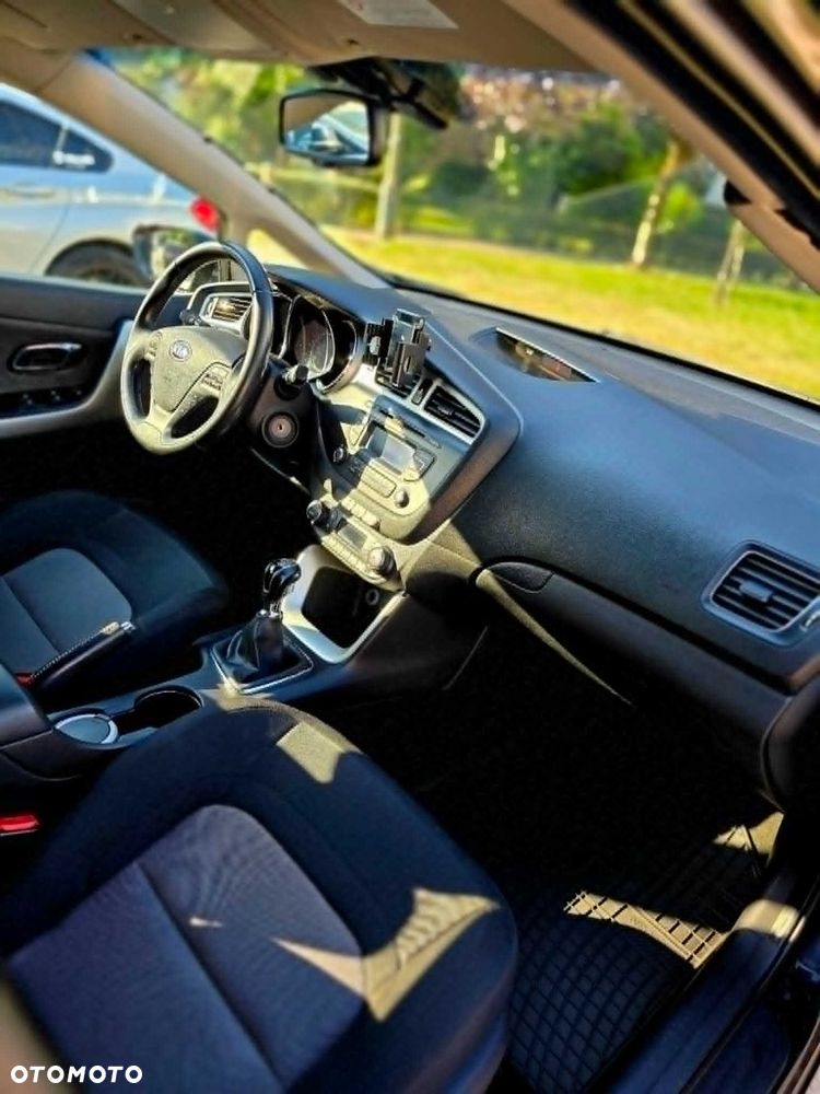 Kia Ceed - 7