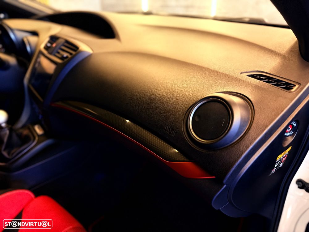 Honda Civic 2.0 VTEC Turbo Type R GT - 32