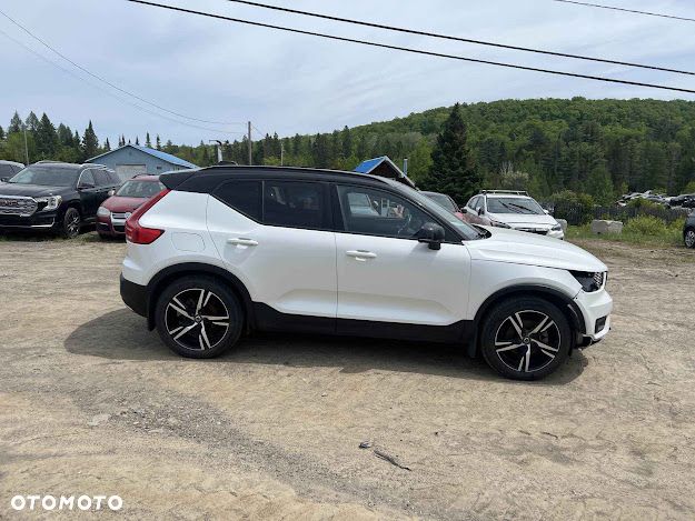 Volvo XC 40 - 4