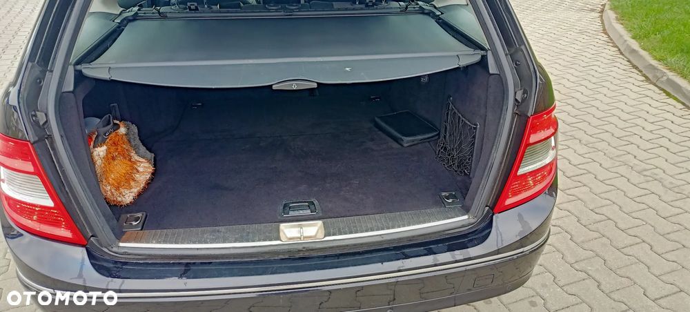 Mercedes-Benz Klasa C 180 Kompressor BlueEFFICIENCY Elegance - 14