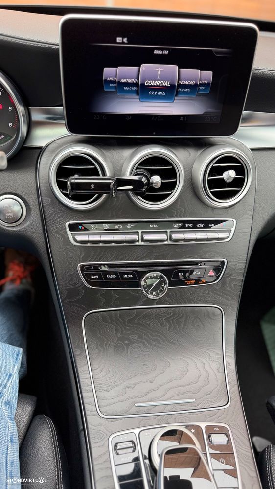 Mercedes-Benz C 300 h AMG Line - 27