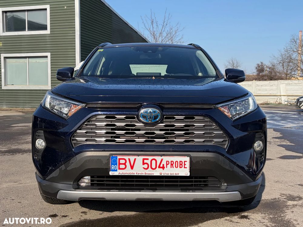 Toyota RAV4 - 9