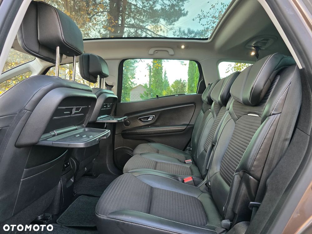 Renault Grand Scenic ENERGY TCe 130 BOSE EDITION - 31