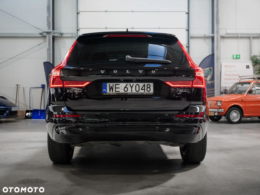 Volvo XC 60 B4 D AWD Core - 8