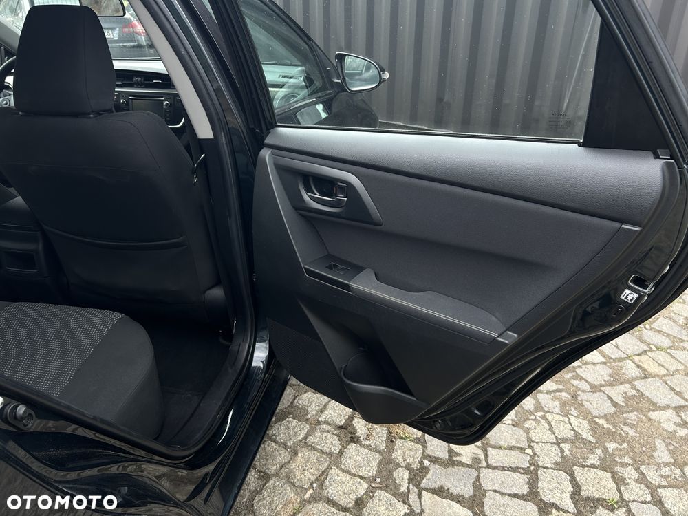 Toyota Auris - 25