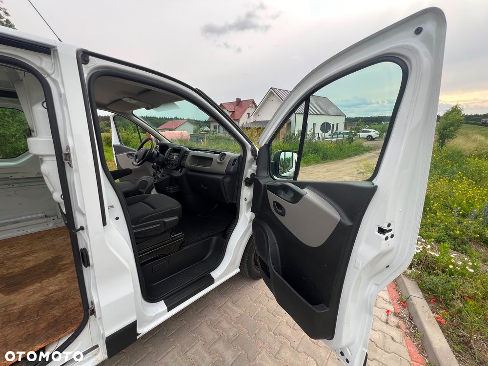 Renault trafic - 12