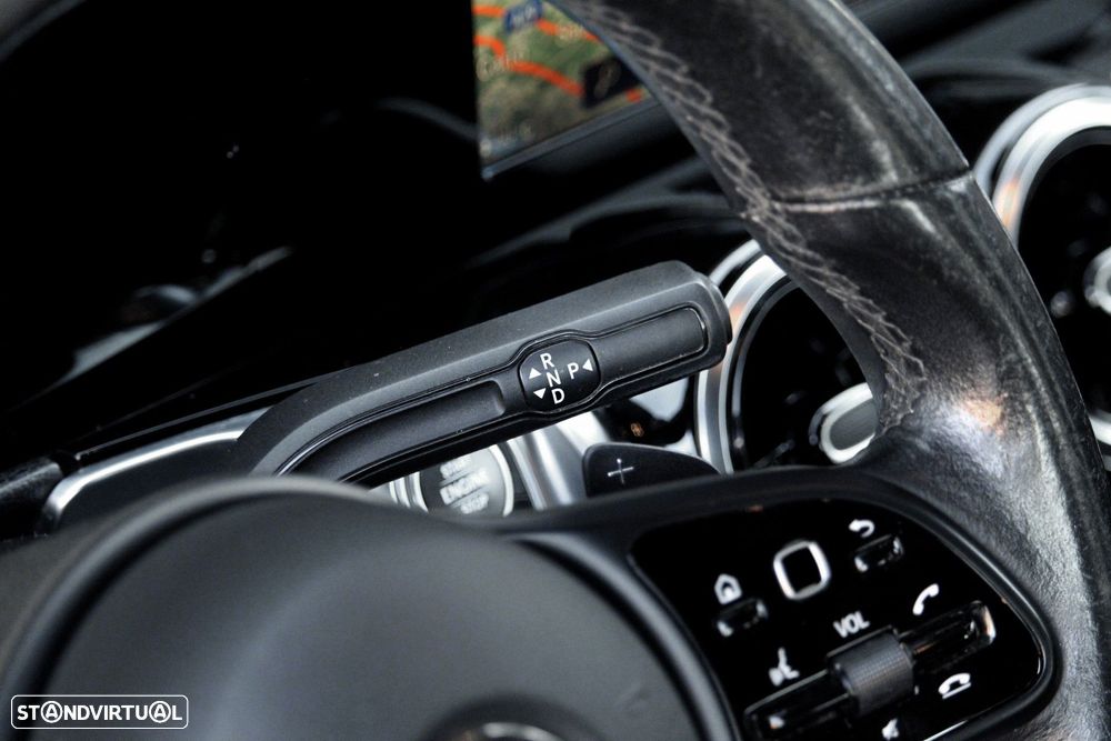 Mercedes-Benz GLB 200 d Progressive - 17