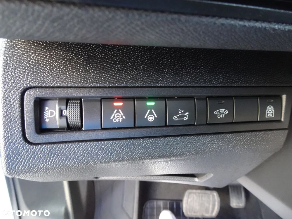 Peugeot 3008 1.5 BlueHDi Allure Pack S&S EAT8 - 40