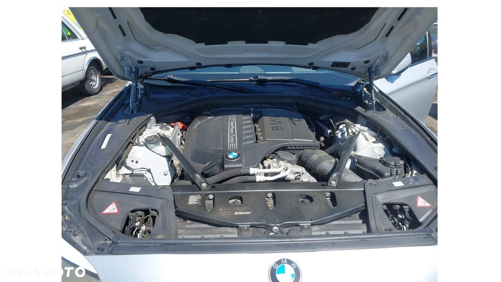 BMW Seria 5 535i xDrive - 10