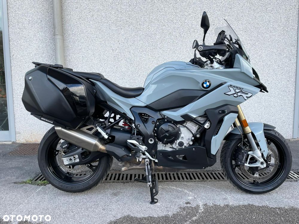 BMW S - 21