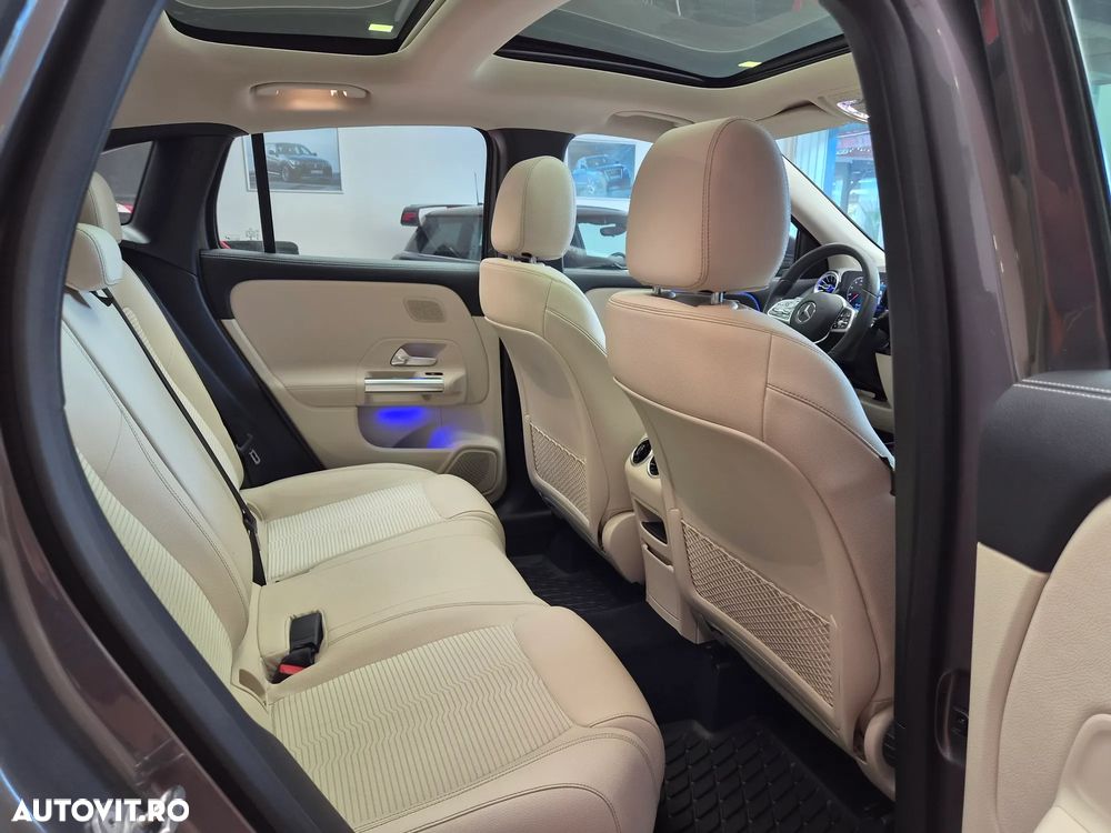 Mercedes-Benz GLA 200 4MATIC Aut. - 18