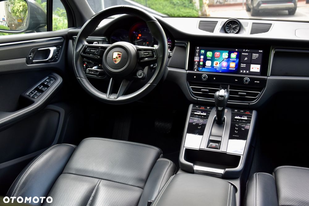 Porsche Macan T - 13