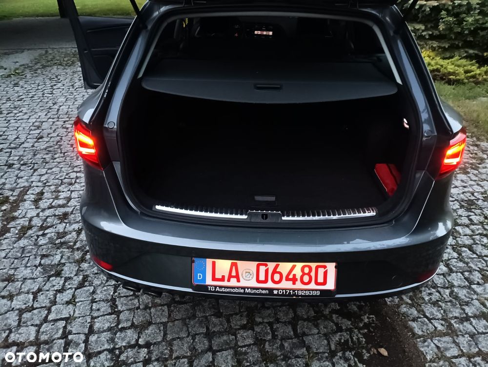 Seat Leon 2.0 TDI DPF Start&Stop DSG XCELLENCE - 18