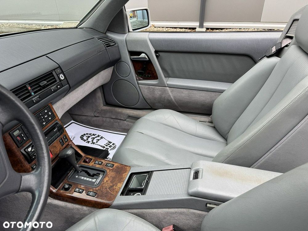 Mercedes-Benz SL - 29