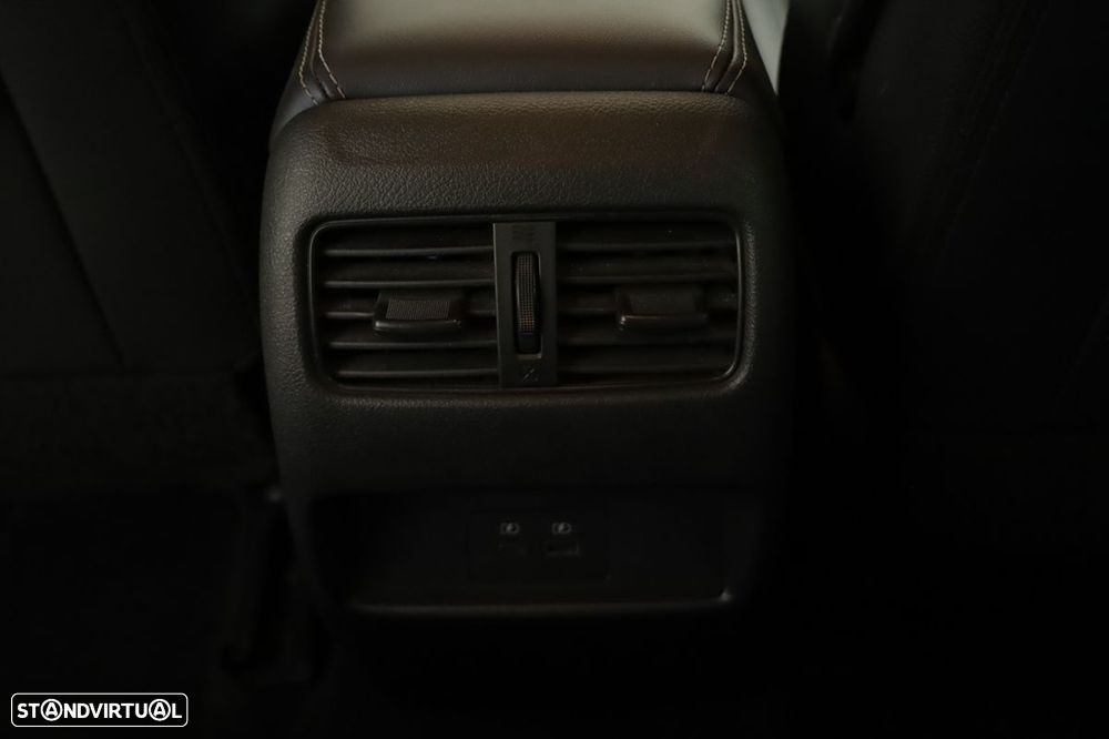 Nissan Qashqai 1.3 DIG-T Tekna+ Xtronic - 24