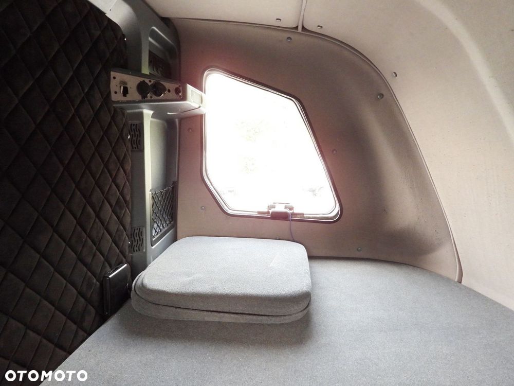 Iveco DAILY 35S18 PLANDEKA 10 PALET TEMPOMAT LEDY KLIMATYZACJA  180KM - 41