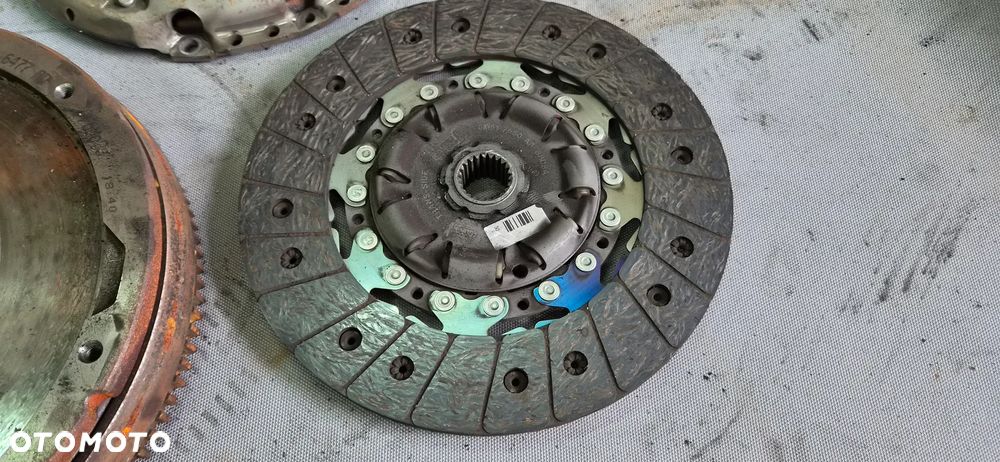 Sprzęgło koło dwumasowe tarcza docisk Ford Kuga Mk1 Mk2 Mondeo Mk4 2,0 TDCI 103kW 140KM AG916477AD - 4