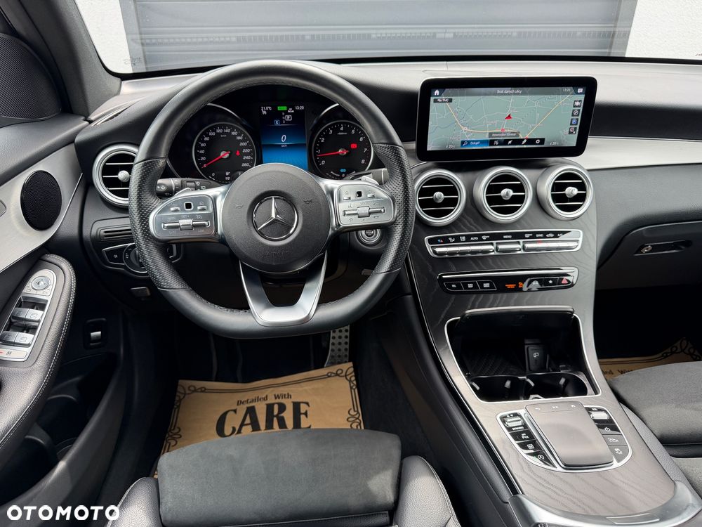 Mercedes-Benz GLC 200 4Matic 9G-TRONIC AMG Line - 29