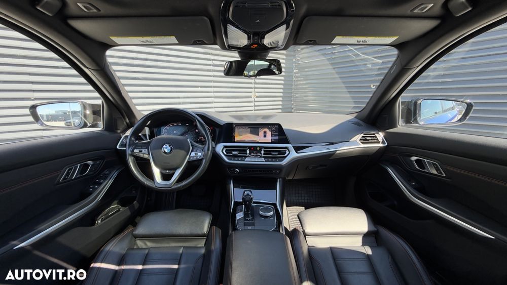 BMW Seria 3 330i xDrive AT - 7