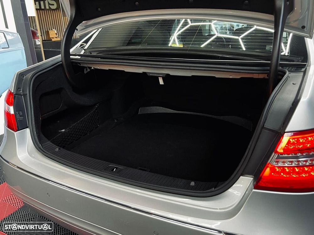 Mercedes-Benz E 250 CDi Avantgarde BlueEfficiency Auto. - 49