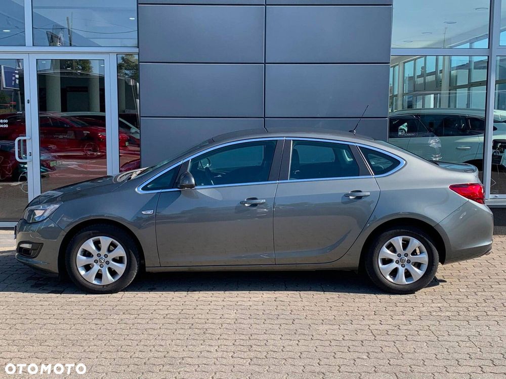 Opel Astra - 10