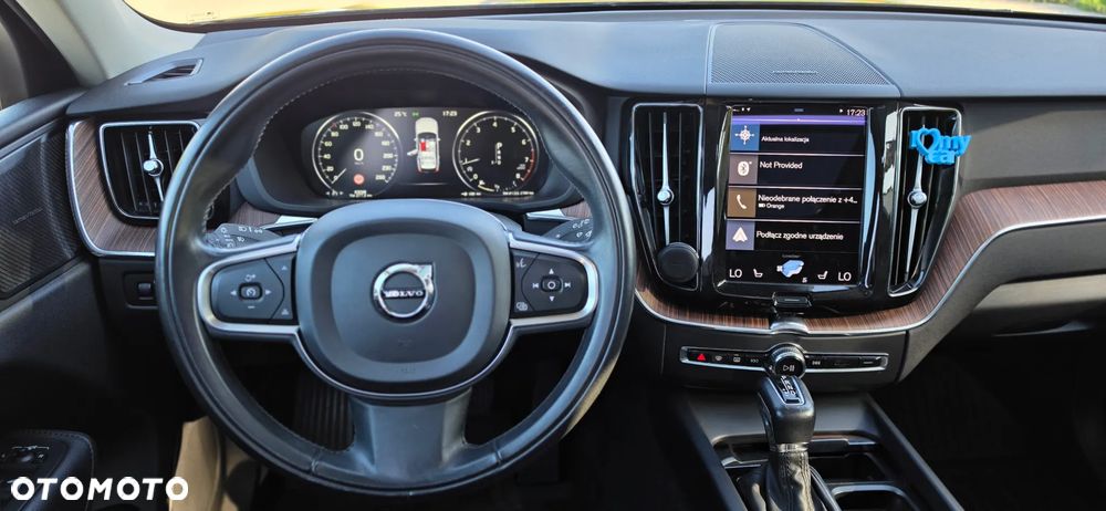 Volvo XC 60 T5 AWD Geartronic Momentum - 6