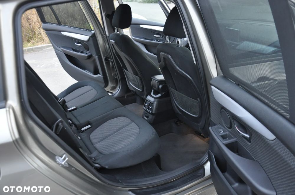 BMW Seria 2 220d Gran Tourer Advantage - 17
