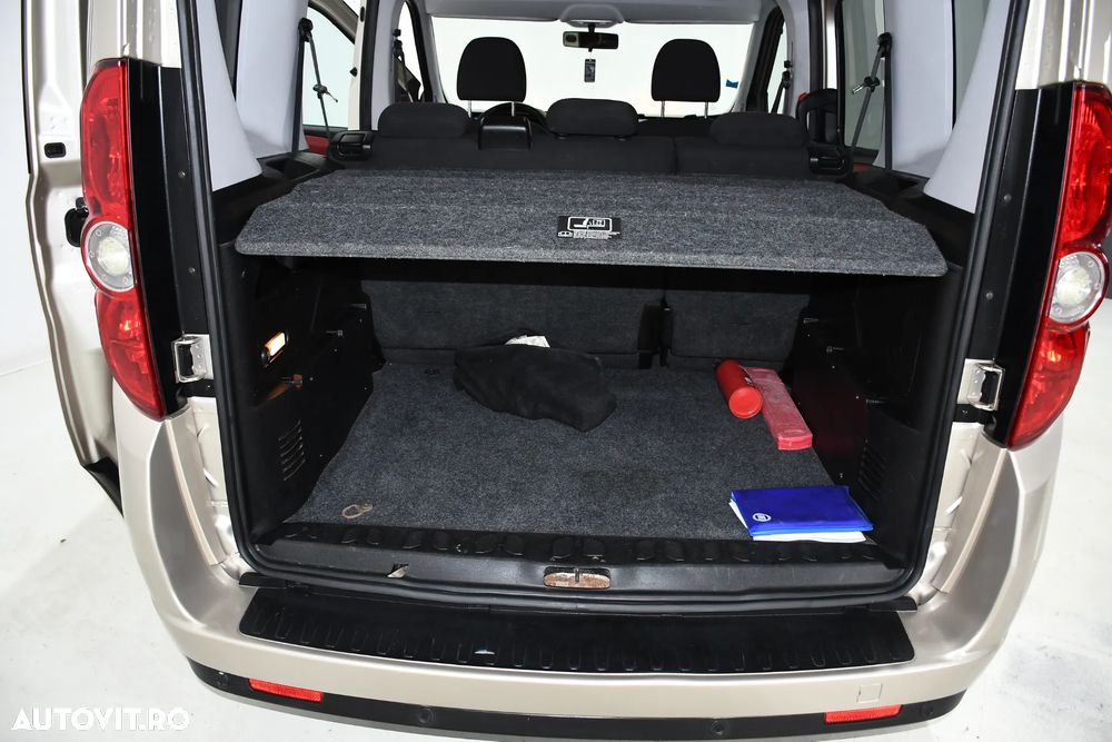 Fiat Doblo 1.3 16V Multijet Emotion Family - 16