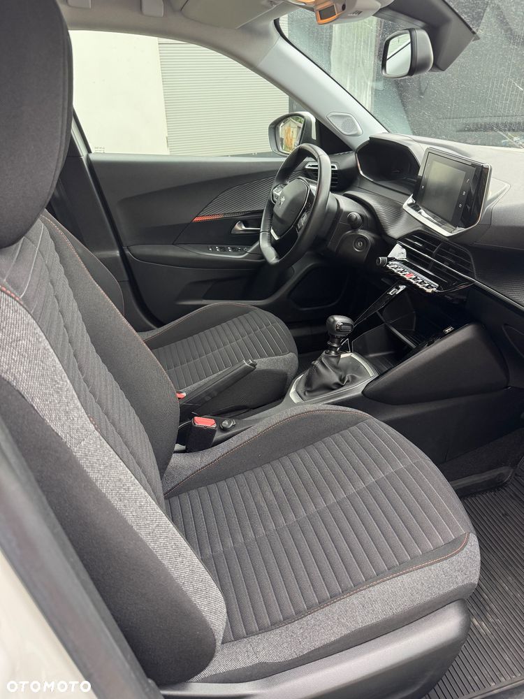 Peugeot 2008 1.2 PureTech Active Pack S&S - 12