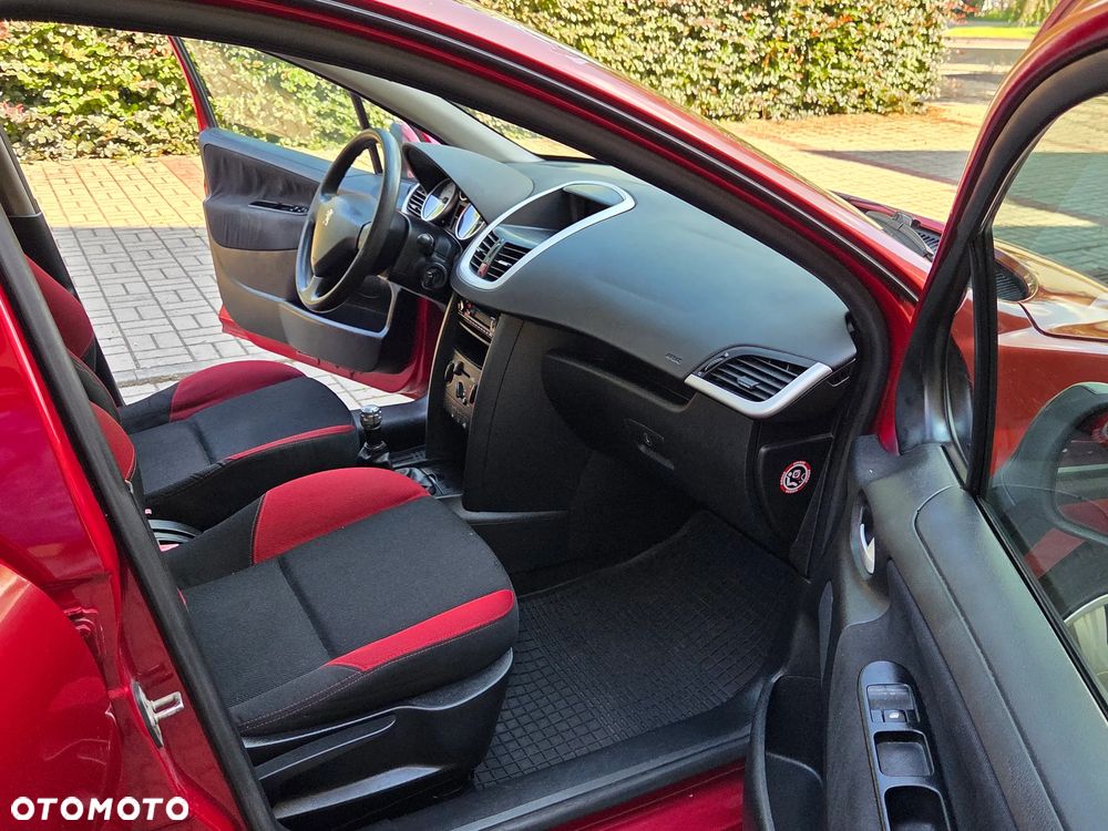Peugeot 207 1.4 16V Presence - 15