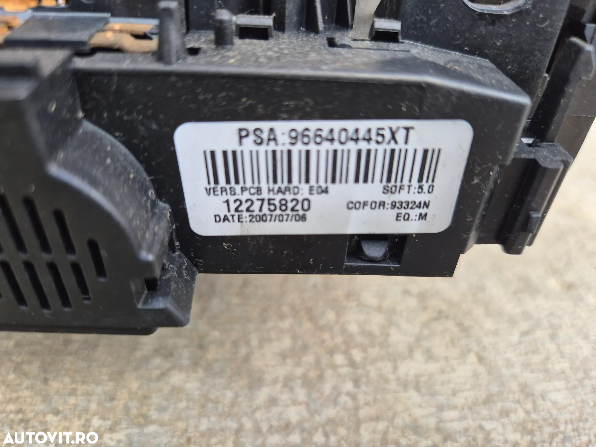 Bloc lumini cu banda volan PEUGEOT 307 / 308 cod 96640445XT - 2