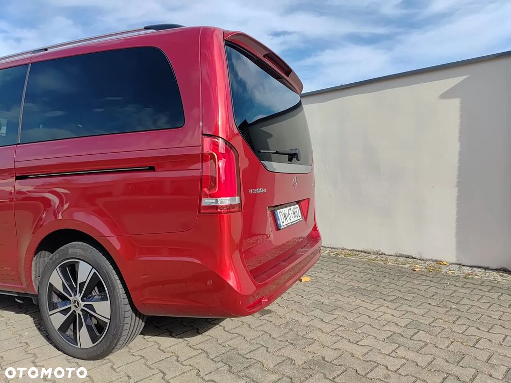 Mercedes-Benz Klasa V 300 d 4-Matic 9G-Tronic - 5